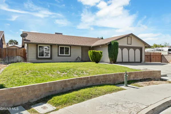 $460,000 | 2128 Edam Street, Lancaster, CA 93536