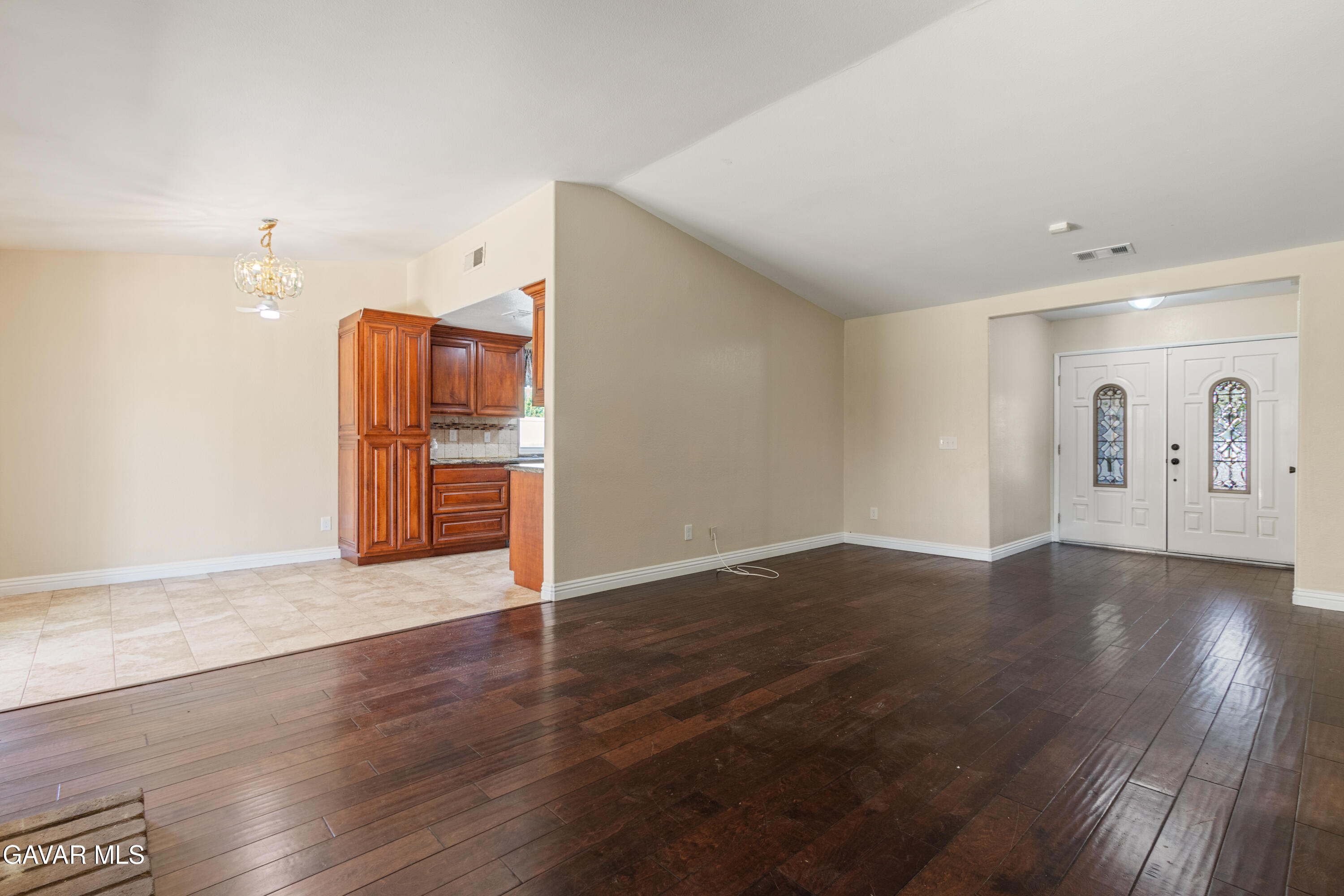 2128 Edam Street Lancaster, CA 93536 - Photo 6 of 26 08-IMG_8214