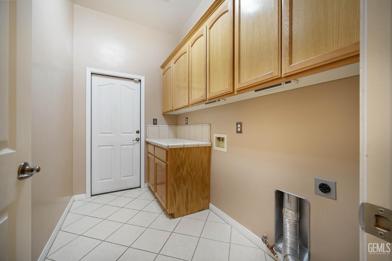 Undisclosed Address Bakersfield, CA 93312 - Photo 12 of 66 Gallery Image 12