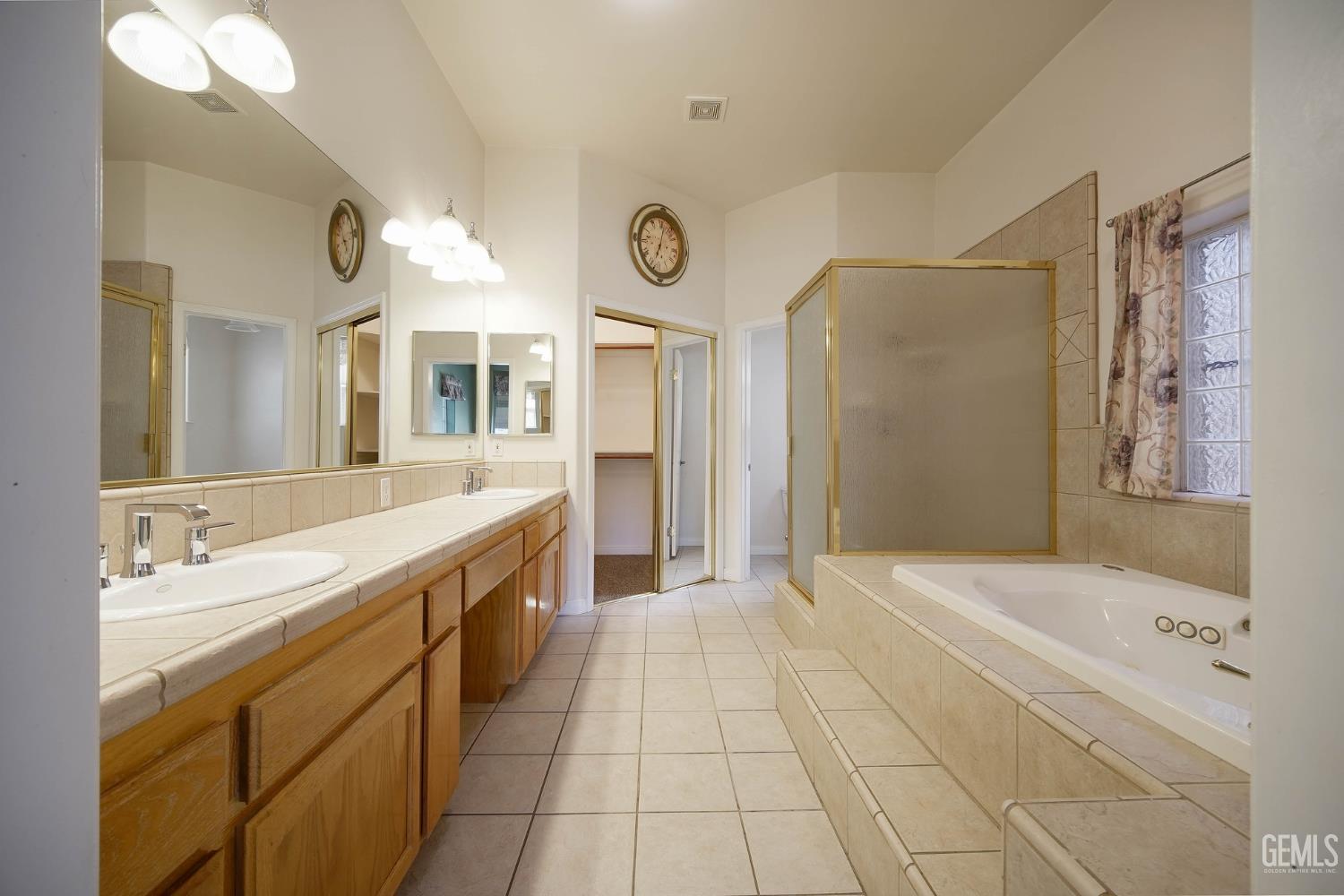 Undisclosed Address Bakersfield, CA 93312 - Photo 17 of 66 Gallery Image 17