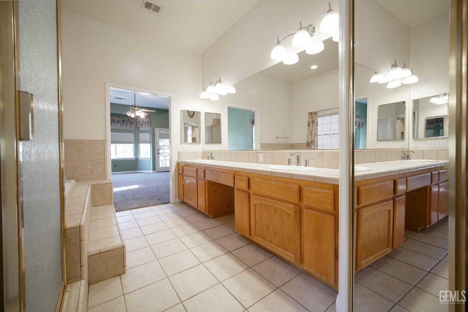 Undisclosed Address Bakersfield, CA 93312 - Photo 20 of 66 Gallery Image 20