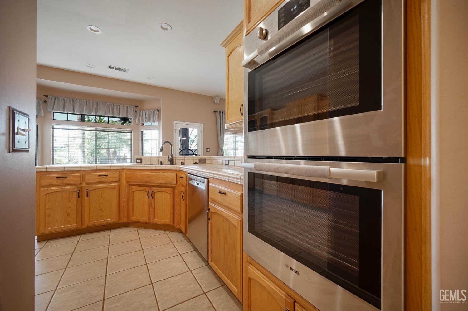Undisclosed Address Bakersfield, CA 93312 - Photo 22 of 66 Gallery Image 22