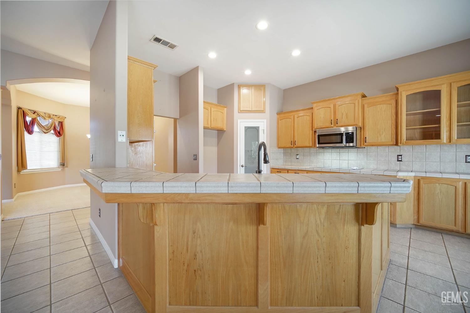 Undisclosed Address Bakersfield, CA 93312 - Photo 25 of 66 Gallery Image 25