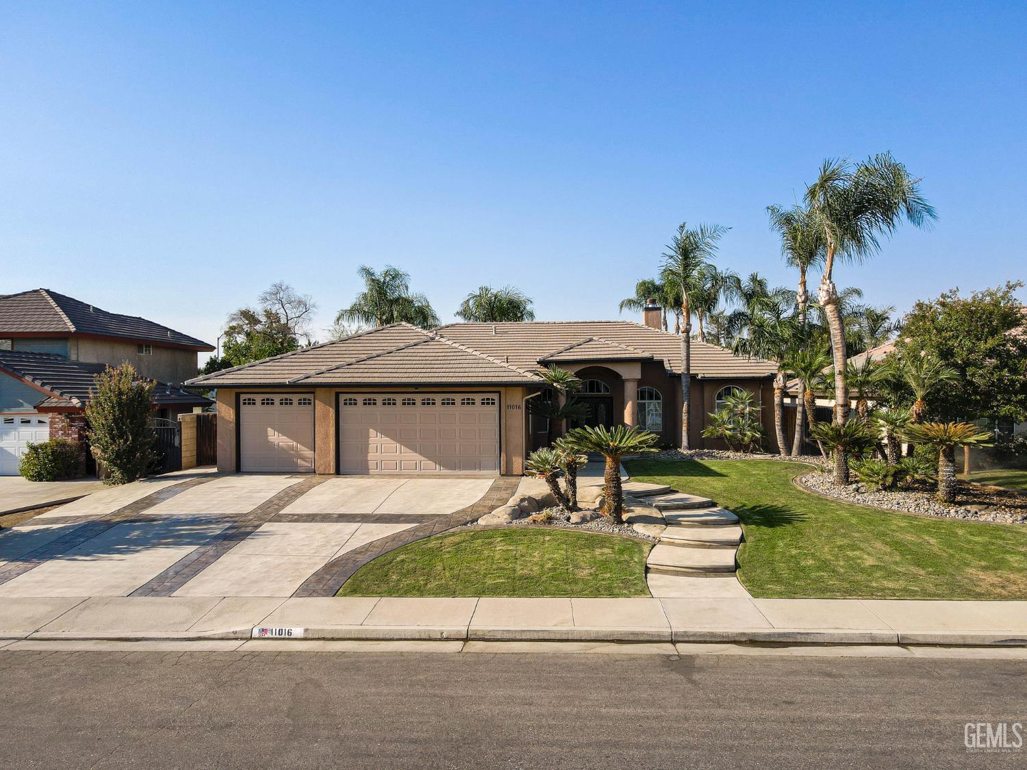 Undisclosed Address Bakersfield, CA 93312 - Photo 4 of 66 Gallery Image 4