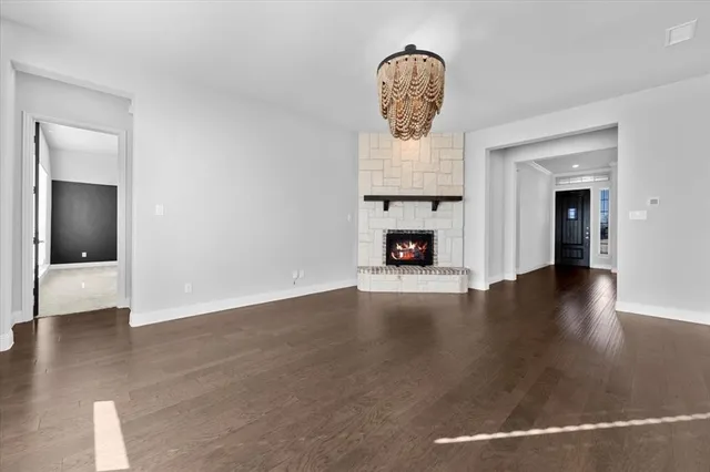 $2,495 | 6320 Starr Dr., McKinney, TX 75071