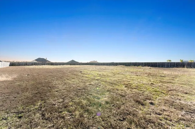 $2,495 | 6320 Starr Dr., McKinney, TX 75071