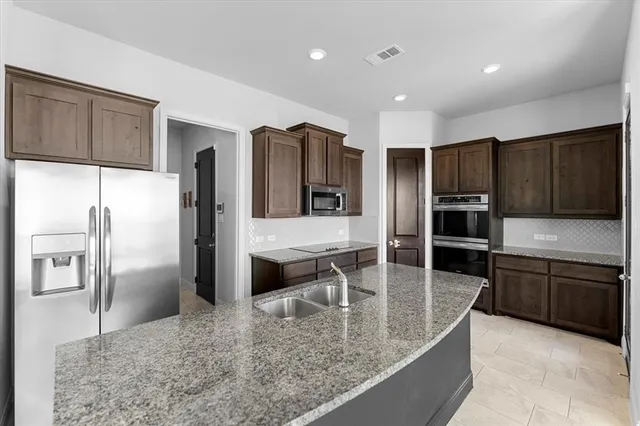 $2,495 | 6320 Starr Dr., McKinney, TX 75071