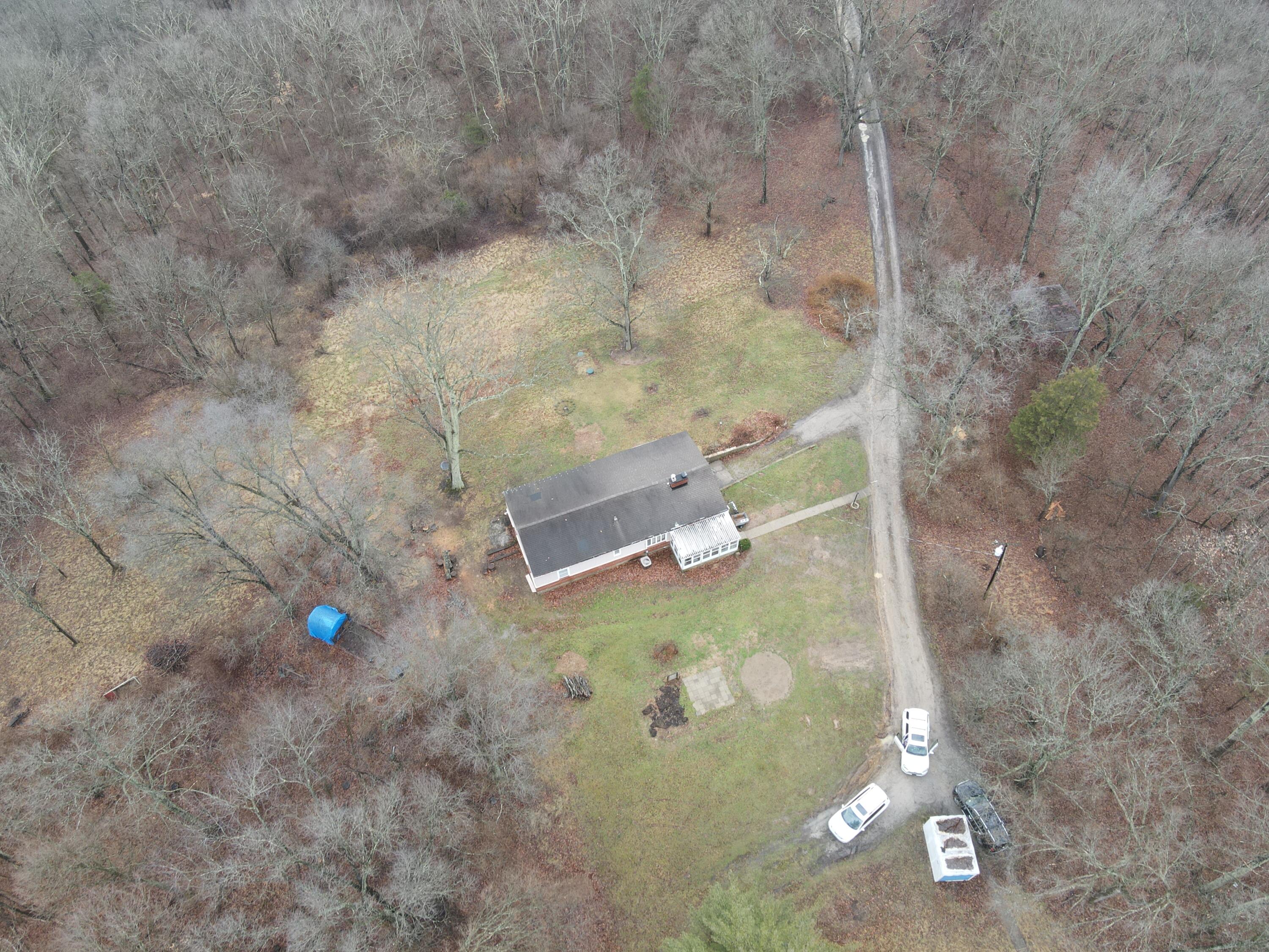 4825 Whites Road Latonia, KY 41015 - Photo 3 of 49 Drone 3