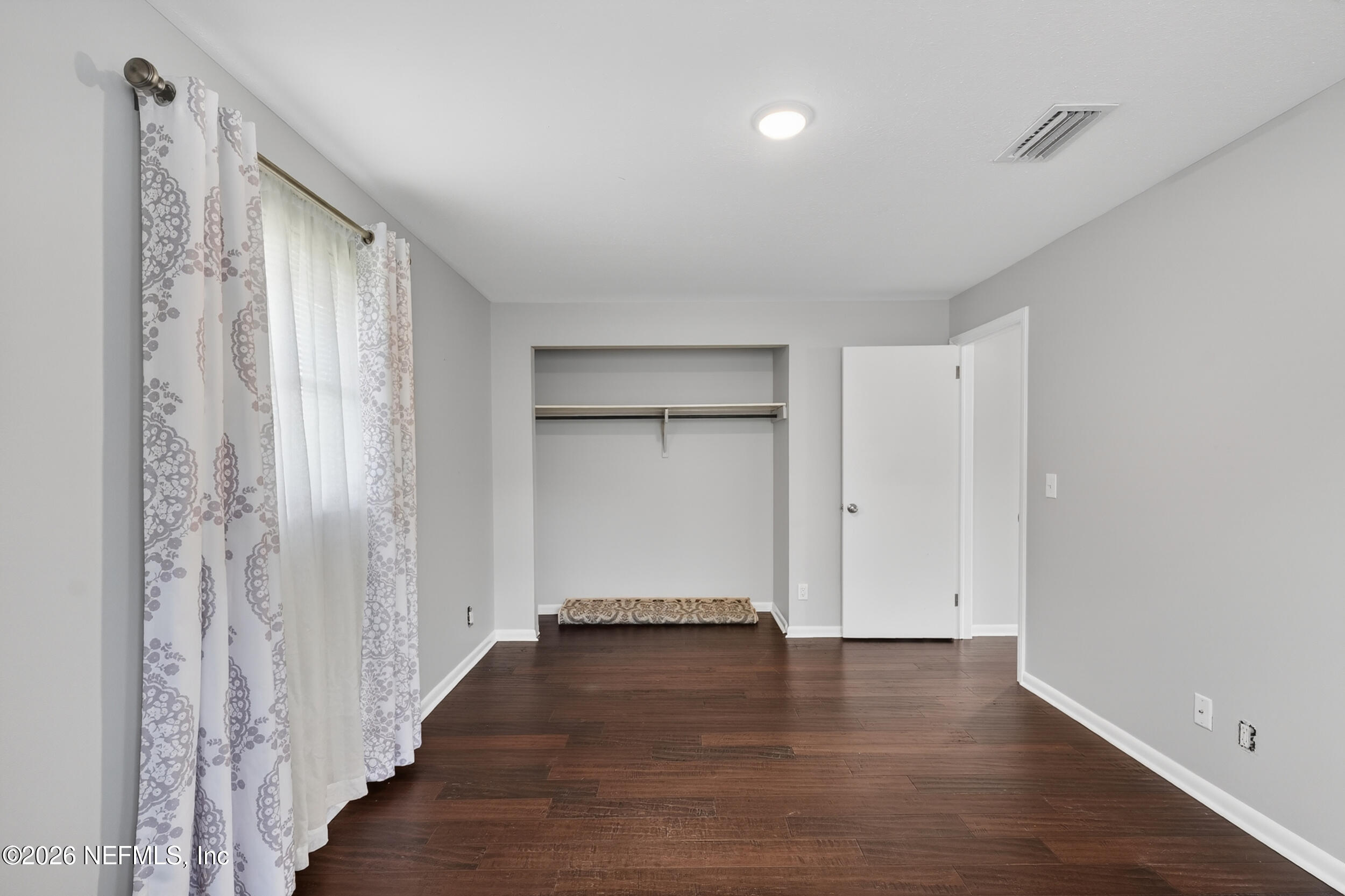 717 Estates Cove Road Jacksonville, FL 32221 - Photo 23 of 37 Owners Suite