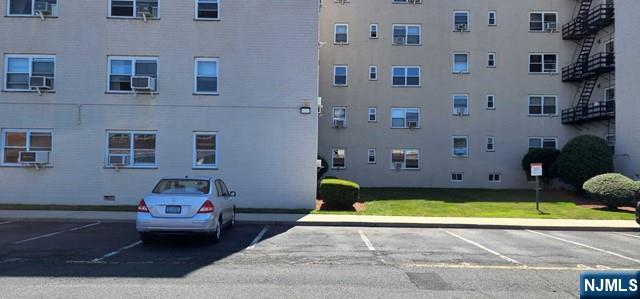 2215 North Central Road, Unit 2E Fort Lee, NJ 07024 - Photo 15 of 16
