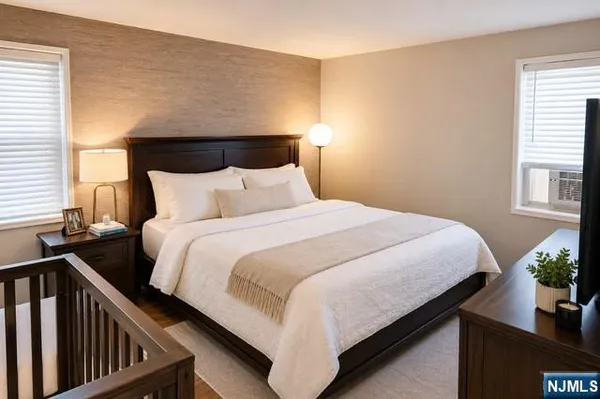 $2,200 | 2215 North Central Road, Unit 2E, Fort Lee, NJ 07024