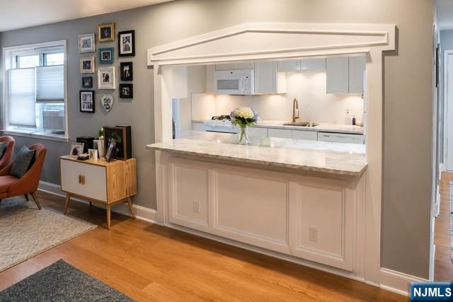 2215 North Central Road, Unit 2E Fort Lee, NJ 07024 - Photo 7 of 16