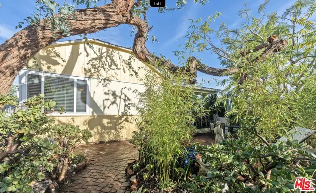 $1,695,000 | 202 4th Avenue, Venice, CA 90291
