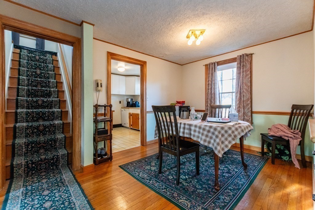 6 Clifton Road Natick, MA 01760 - Photo 6 of 38 Gallery Image 6