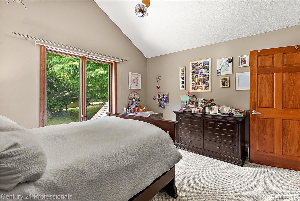 9867 Rainbow Ridge Drive Schoolcraft, MI 49087 - Photo 39 of 82 Bedroom