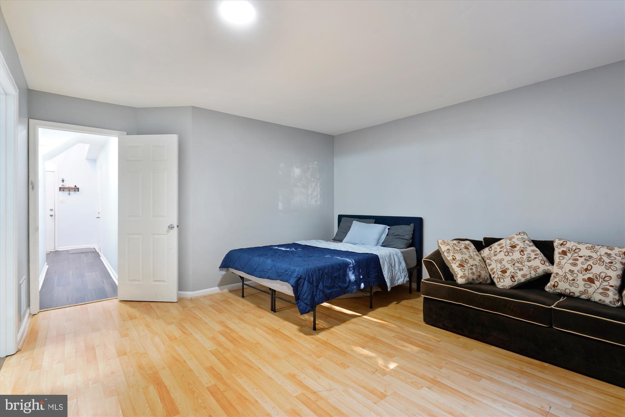 6160 Kendra Way Centreville, VA 20121 - Photo 13 of 62