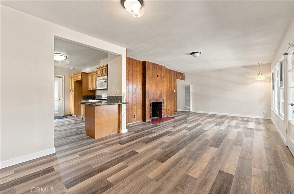 5265 Aldrich Road South Gate, CA 90280 - Photo 4 of 28 Gallery Image 4