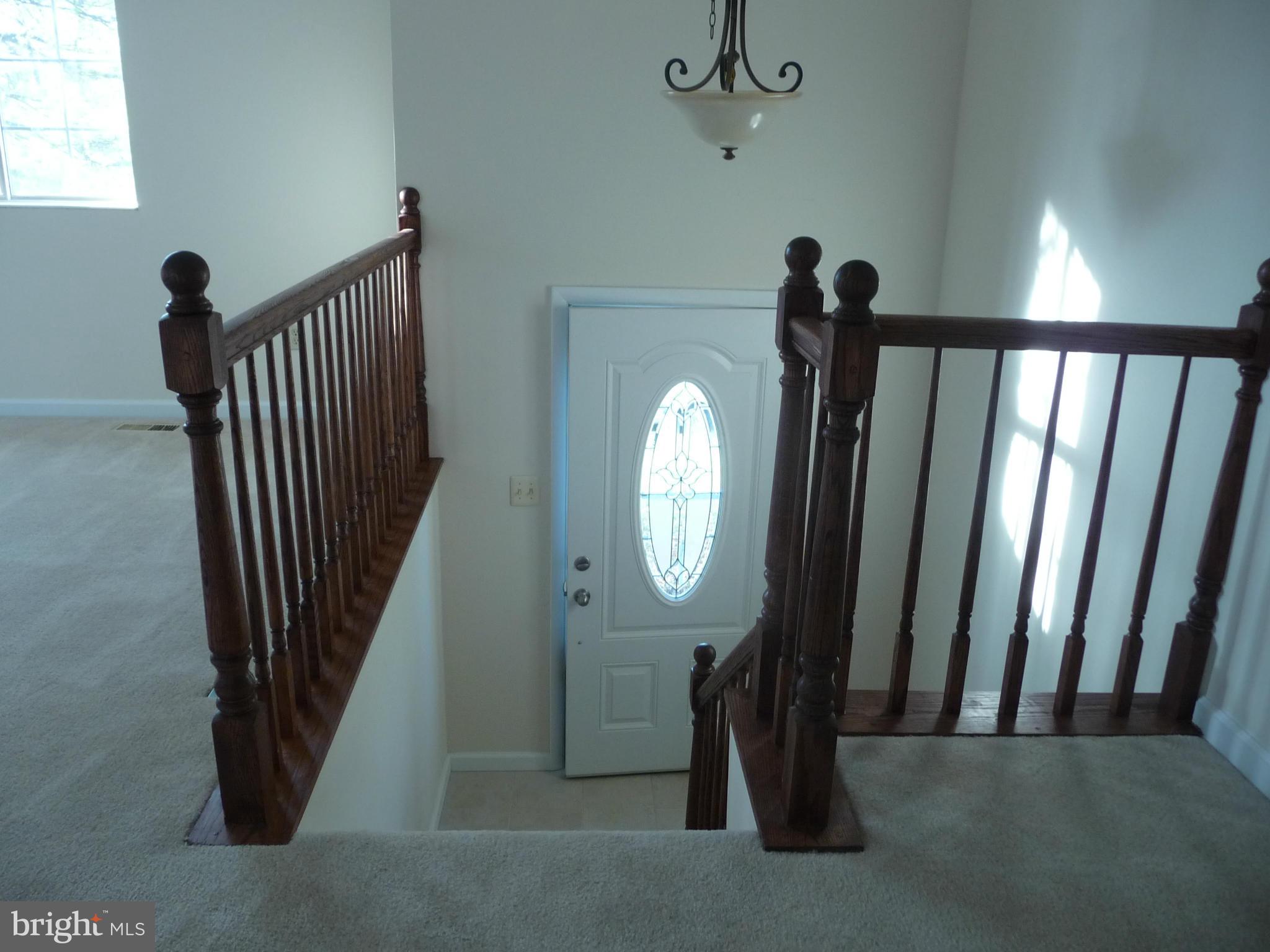 138 Magnolia Road Sterling, VA 20164 - Photo 3 of 22 Interior Entrance