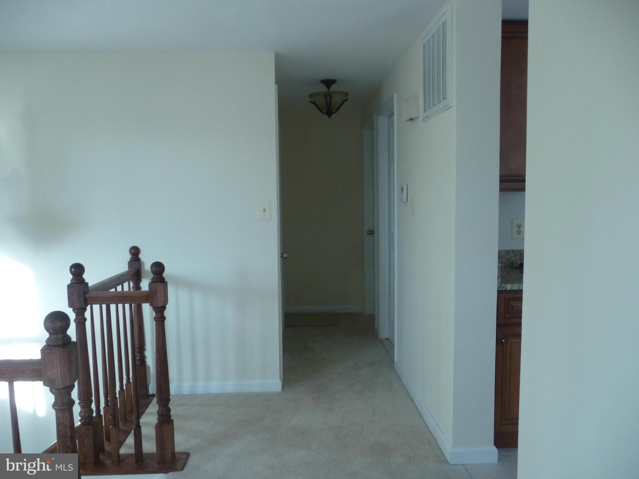 138 Magnolia Road Sterling, VA 20164 - Photo 6 of 22 Interior (General)