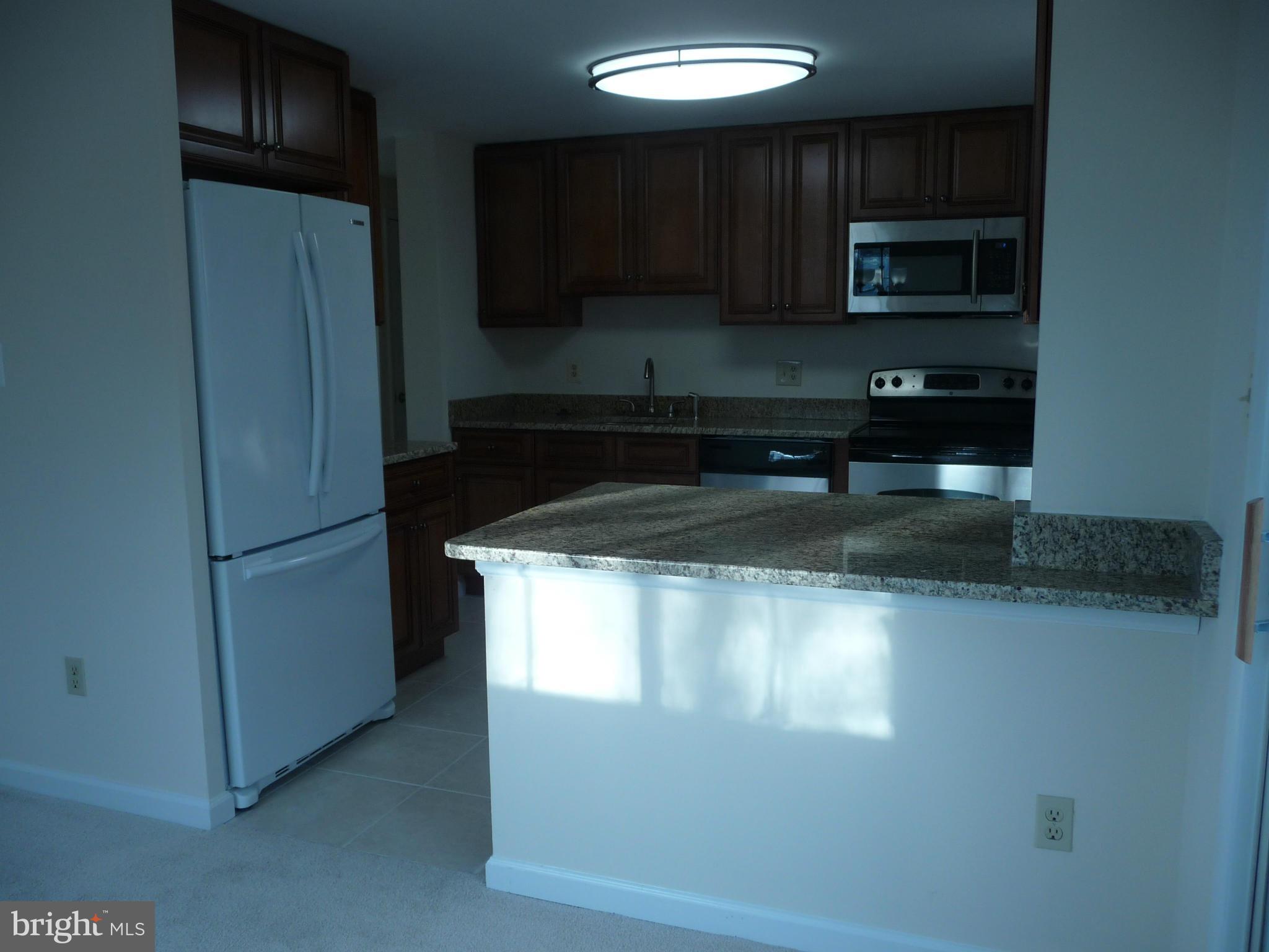 138 Magnolia Road Sterling, VA 20164 - Photo 8 of 22 Kitchen