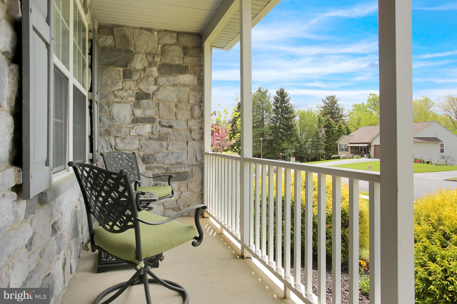 4025 River Road Reading, PA 19605 - Photo 4 of 34 Front porch