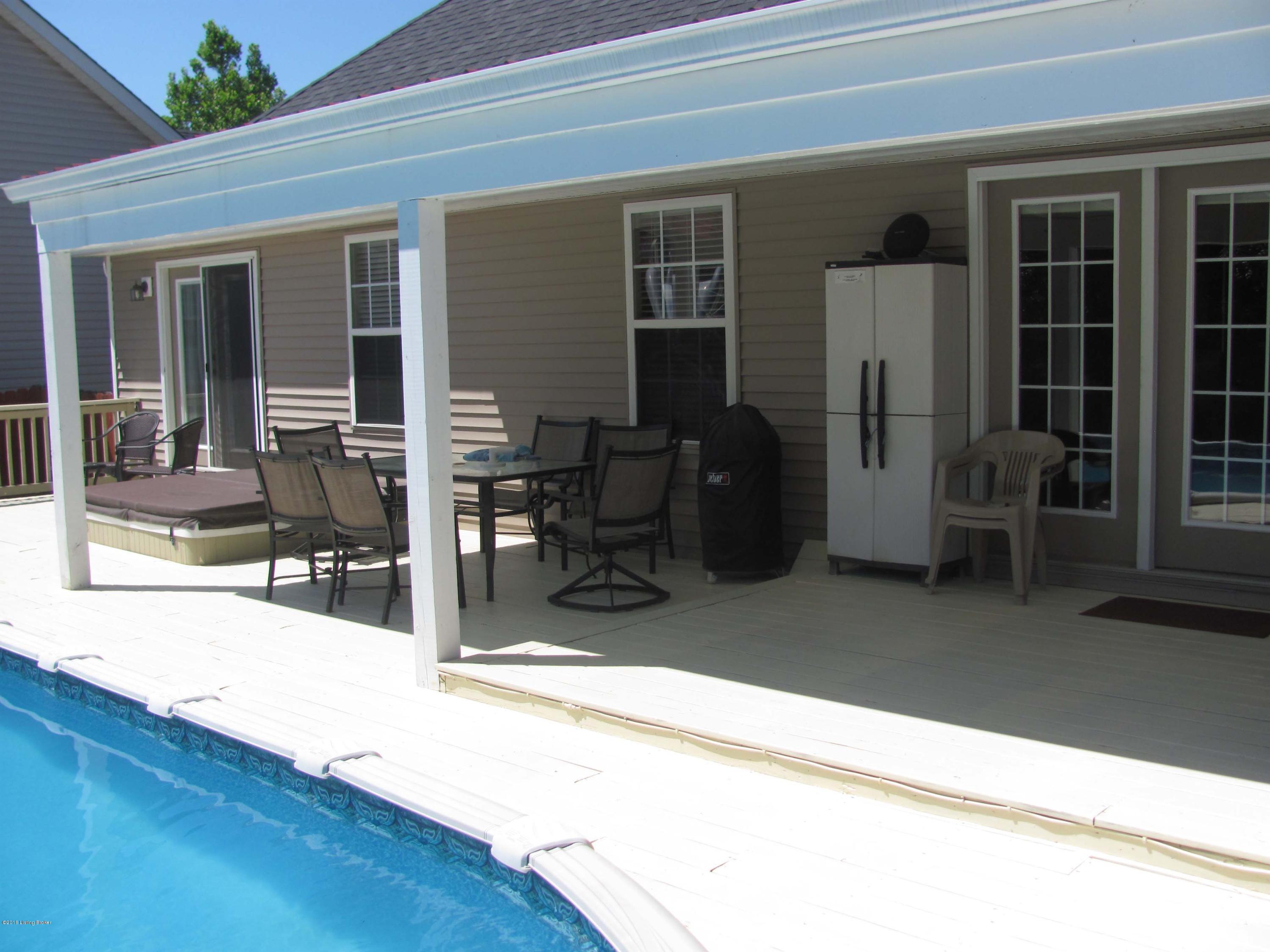10010 Rimfire Road Louisville, KY 40291 - Photo 20 of 26 Covered Deck