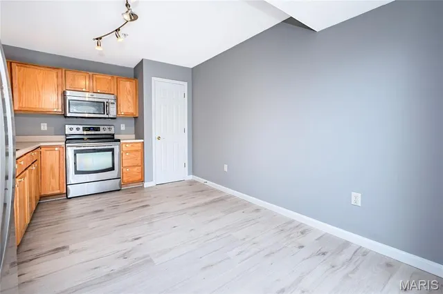 $159,000 | 2562 Coppergate Square Drive, Unit H, St. Louis, MO 63129