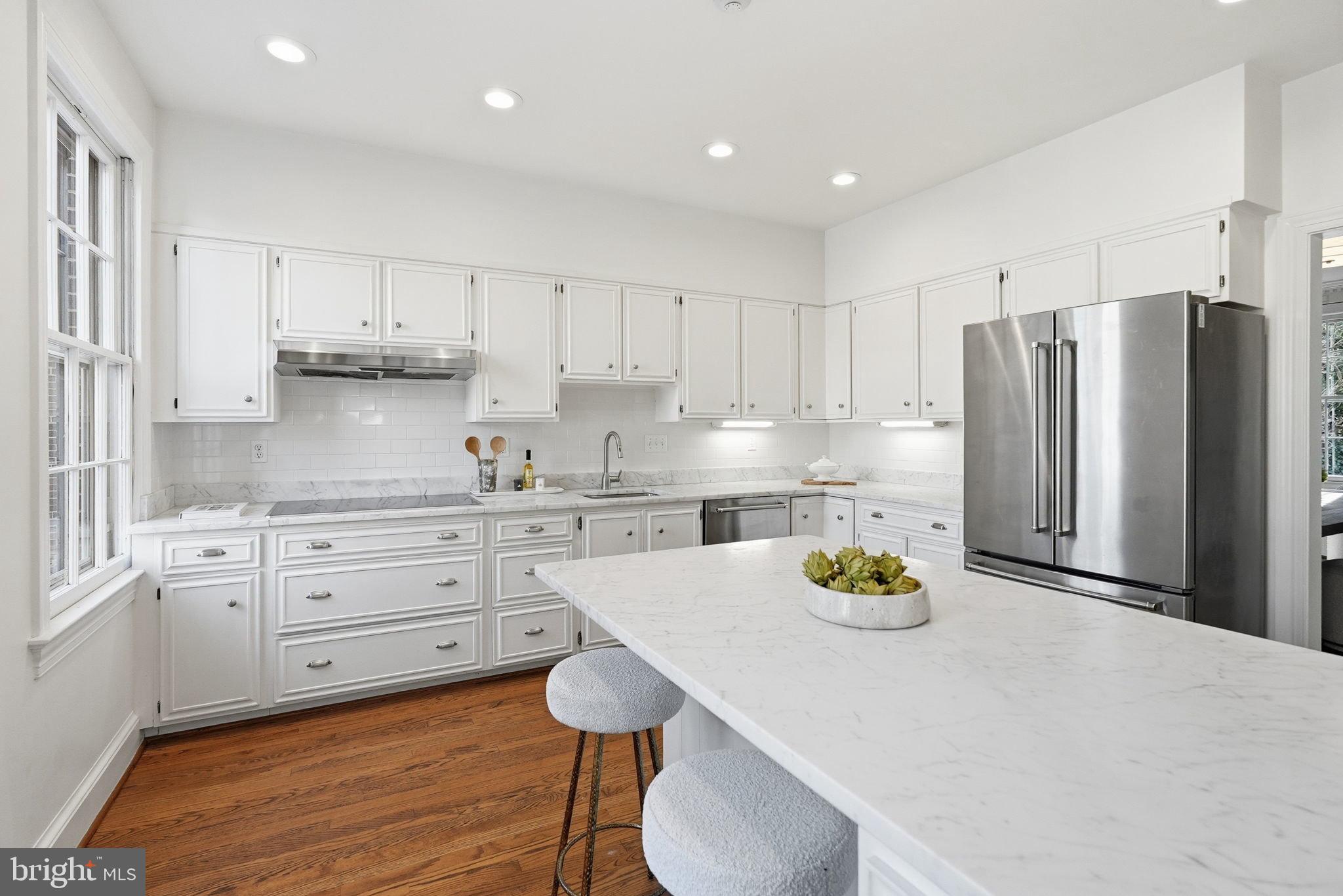 3402 R Street Northwest Washington, DC 20007 - Photo 12 of 24