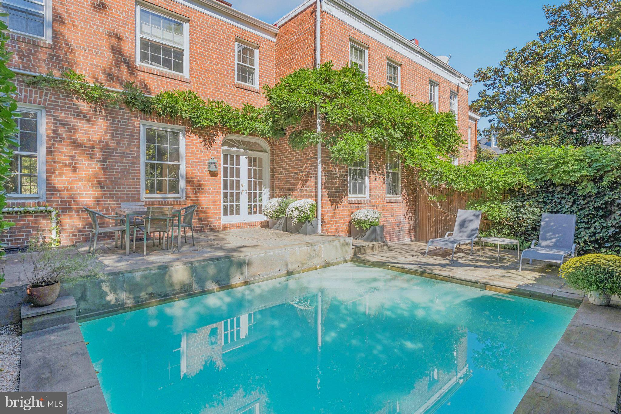 3402 R Street Northwest Washington, DC 20007 - Photo 22 of 24