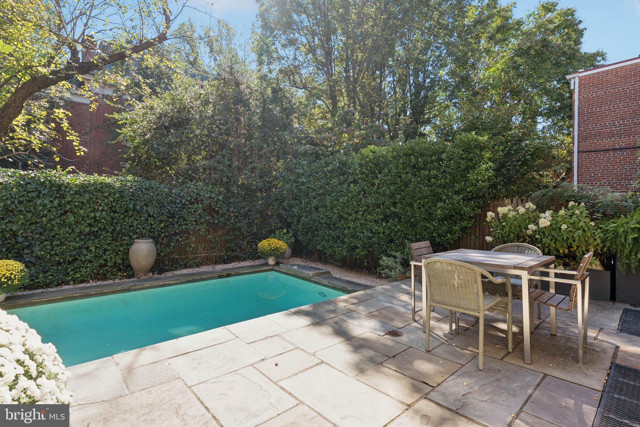 3402 R Street Northwest Washington, DC 20007 - Photo 23 of 24