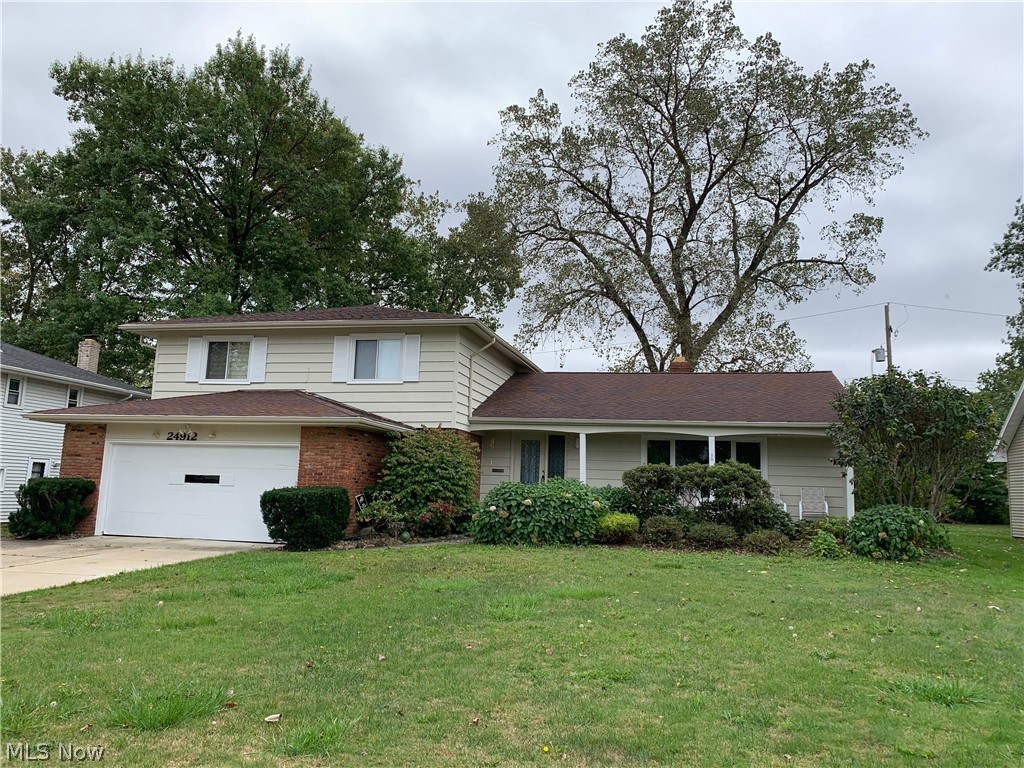 24912 Hazelmere Road Beachwood, OH 44122 - Photo 1 of 25 Gallery Image 1