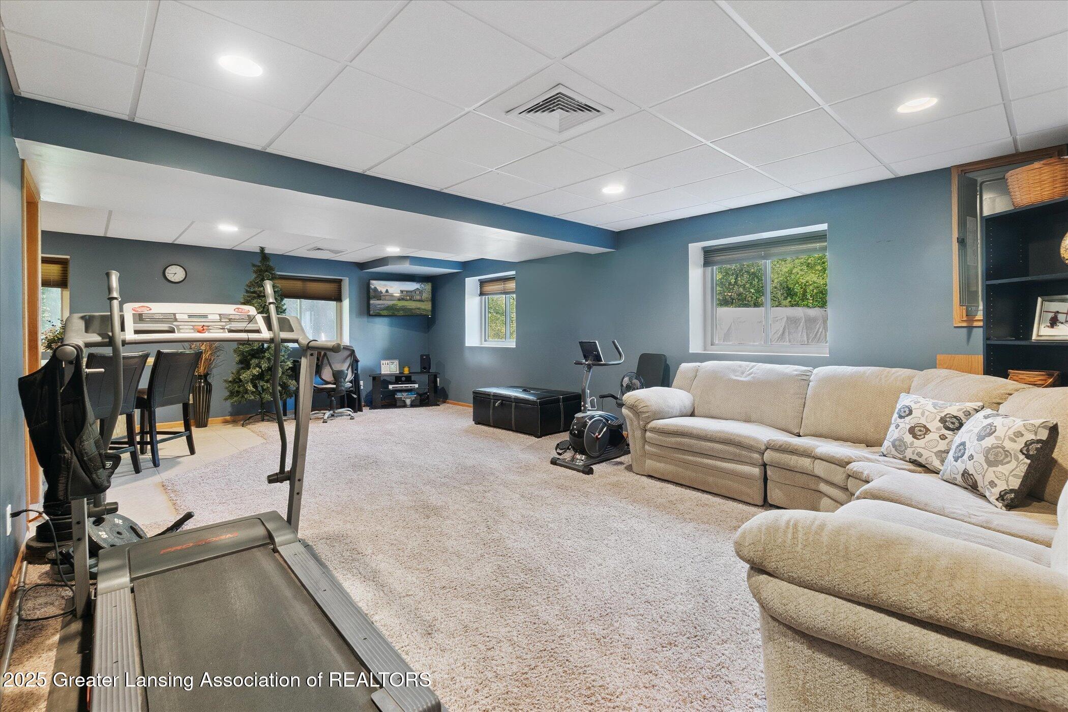 881 Oakhurst Road Fowlerville, MI 48836 - Photo 32 of 46 33-881-Oakhurst-Rd-Fowlerville-MI-48836-