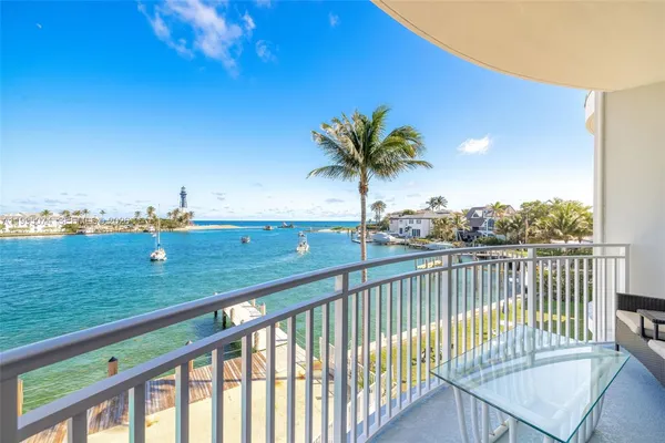 $2,850 | 2508 Bay Drive, Unit 307, Pompano Beach, FL 33062