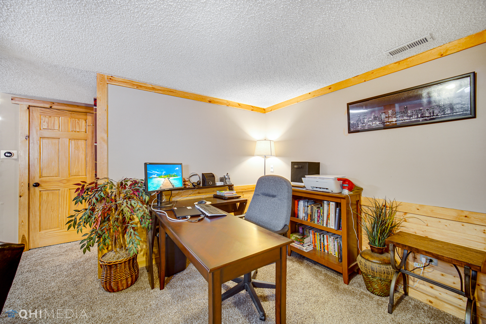 5244 170th Street Oak Forest, IL 60452 - Photo 11 of 24 a view of a workspace with furniture