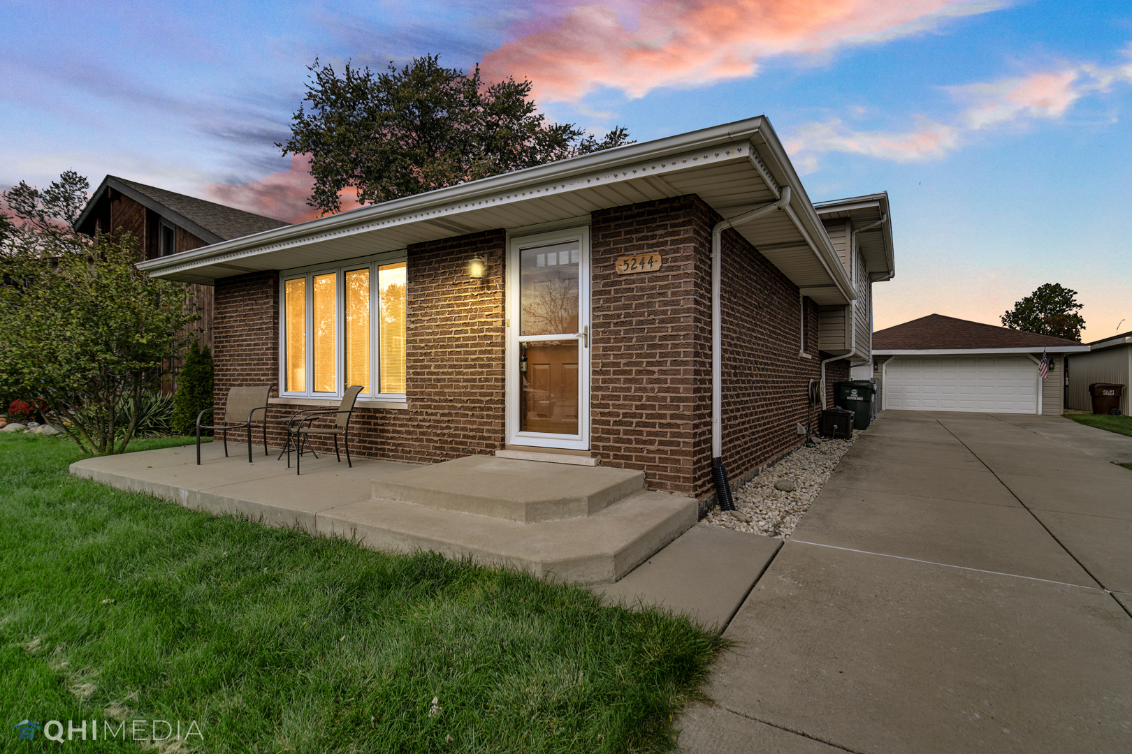 5244 170th Street Oak Forest, IL 60452 - Photo 3 of 24