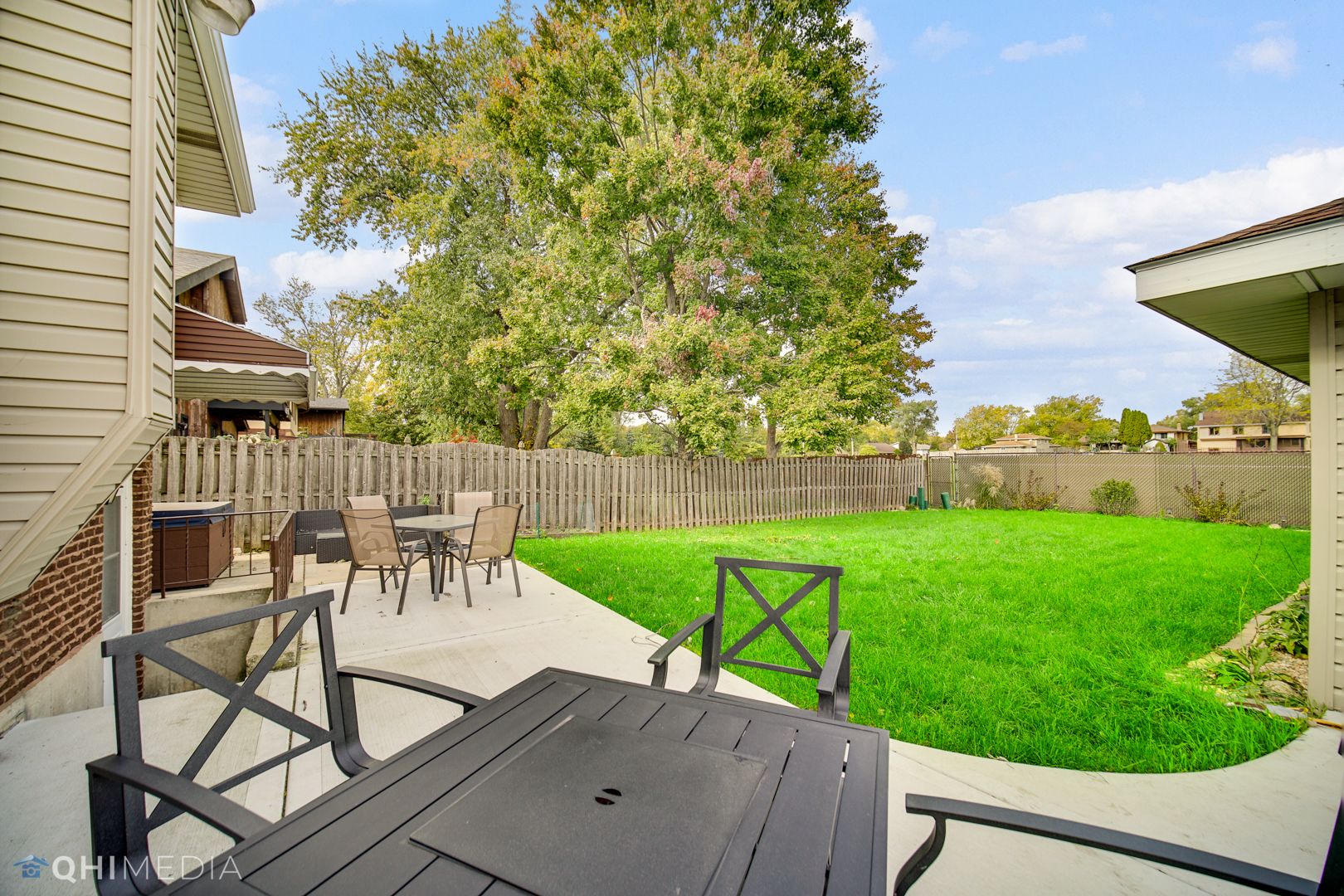 5244 170th Street Oak Forest, IL 60452 - Photo 23 of 24 a view of a backyard with sitting area