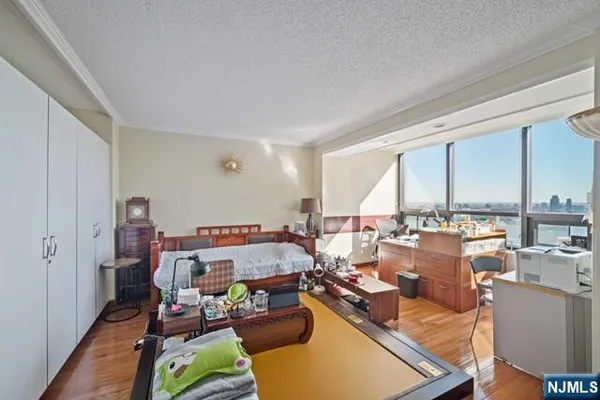 $5,500 | 800 Palisade Avenue, Unit 23B, Fort Lee, NJ 07024