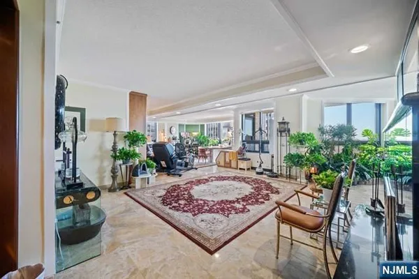 $5,500 | 800 Palisade Avenue, Unit 23B, Fort Lee, NJ 07024