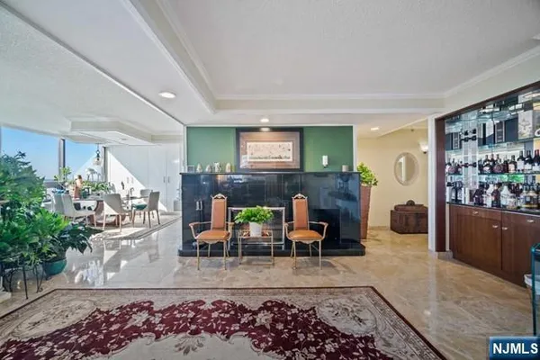 $5,500 | 800 Palisade Avenue, Unit 23B, Fort Lee, NJ 07024