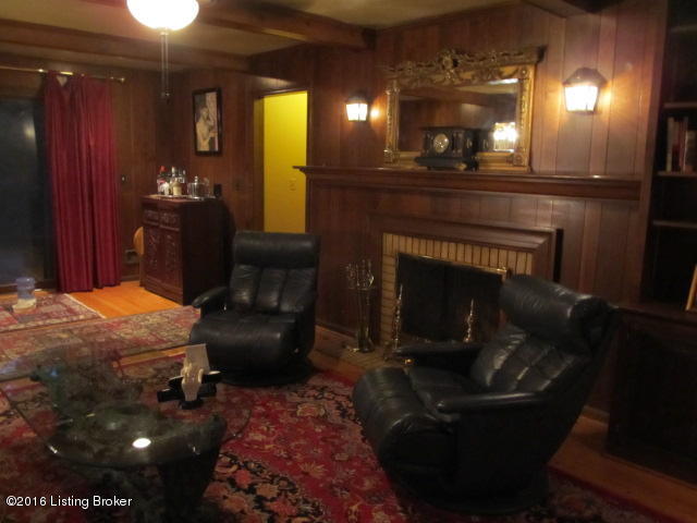 2011 High Canyon Road Louisville, KY 40207 - Photo 18 of 51 Family rm. F P