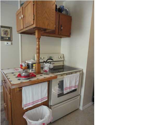5305 Chadwick Road Evansville, IN 47710 - Photo 7 of 21 Gallery Image 7