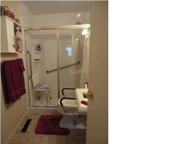 5305 Chadwick Road Evansville, IN 47710 - Photo 9 of 21 Gallery Image 9