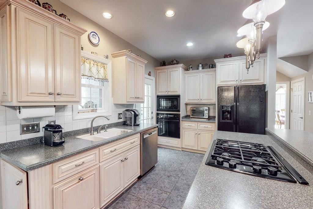 242 Forest Pines Road Aiken, SC 29803 - Photo 5 of 46 Gallery Image 5