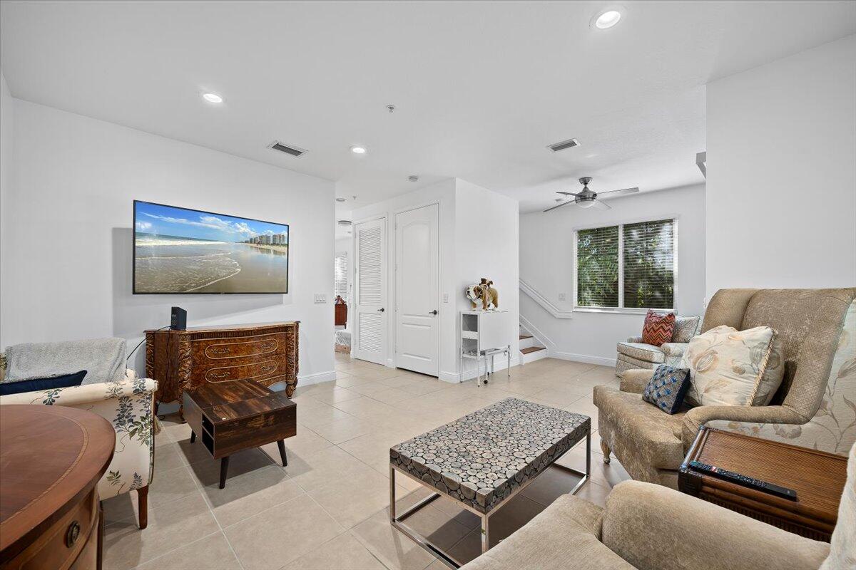 3807 Northwest 5th Terrace Boca Raton, FL 33431 - Photo 7 of 14 14-LUX_4662