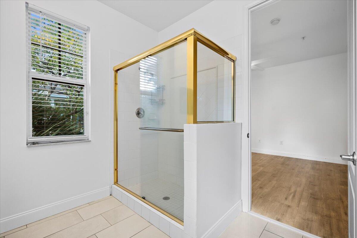 3807 Northwest 5th Terrace Boca Raton, FL 33431 - Photo 9 of 14 21-LUX_4699