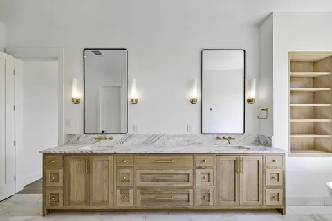 $1,995,000 | 108 Beauty Berry, Horseshoe Bay, TX 78657