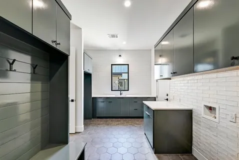 $1,995,000 | 108 Beauty Berry, Horseshoe Bay, TX 78657