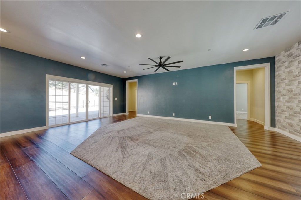 25904 Bear Valley Road Tehachapi, CA 93561 - Photo 11 of 66