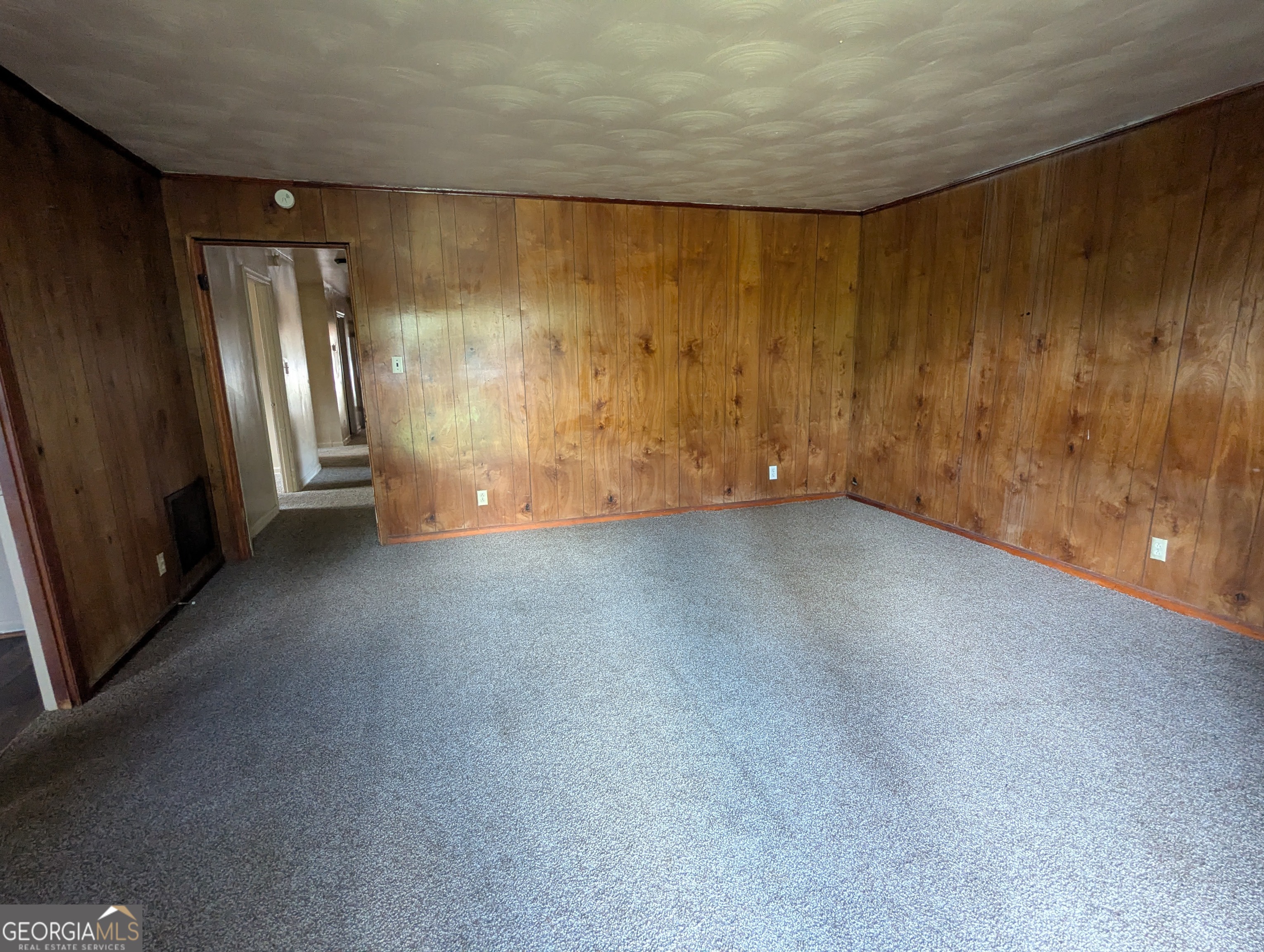 611 West Whitney Avenue Albany, GA 31701 - Photo 14 of 15 a view of an empty room