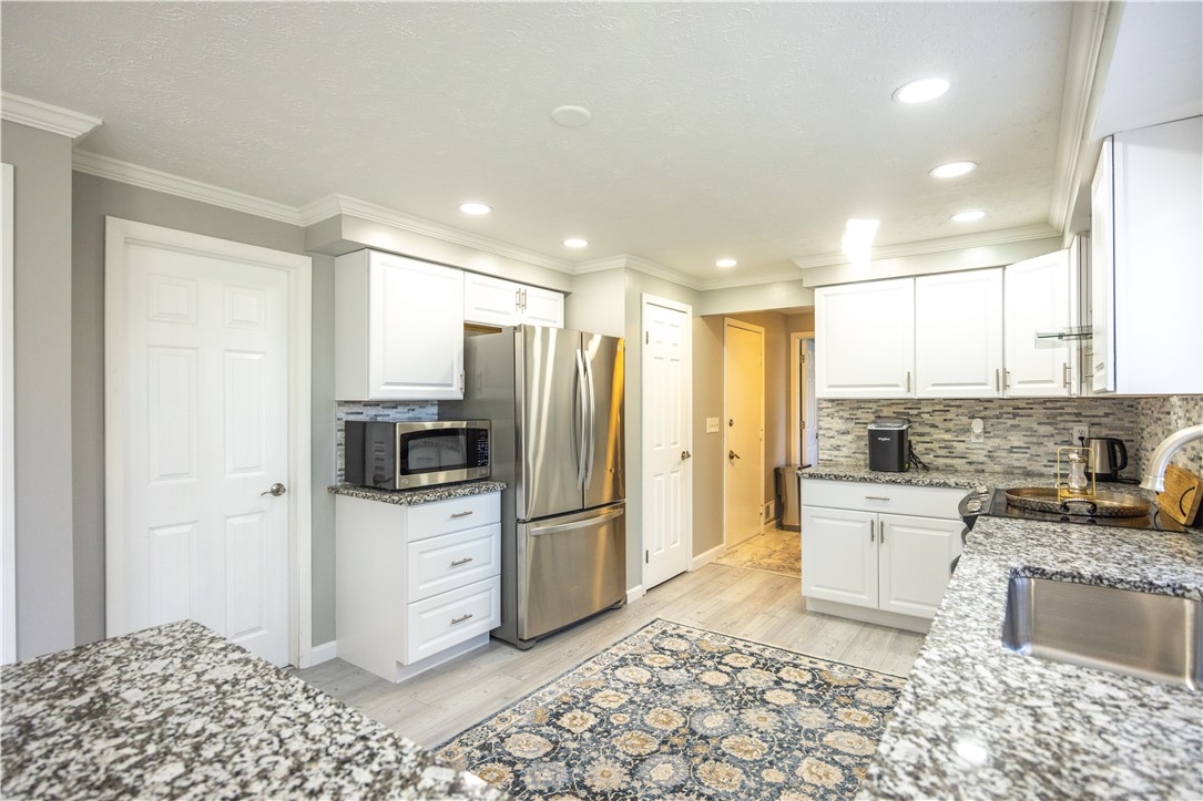 11 Old Country Road Greece, NY 14612 - Photo 19 of 46